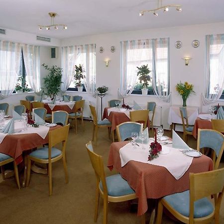 Hotel Ockenheim エクステリア 写真