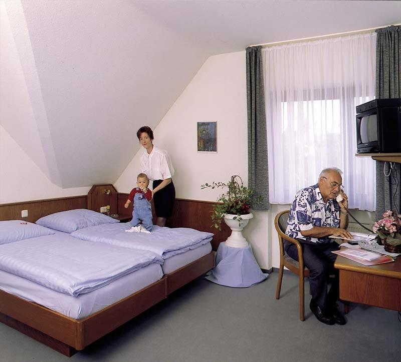 Hotel Ockenheim エクステリア 写真